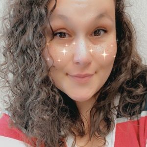 Meet your Posher, Meagan